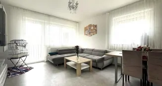 von_poll_real_estate_property_25048012_image_0