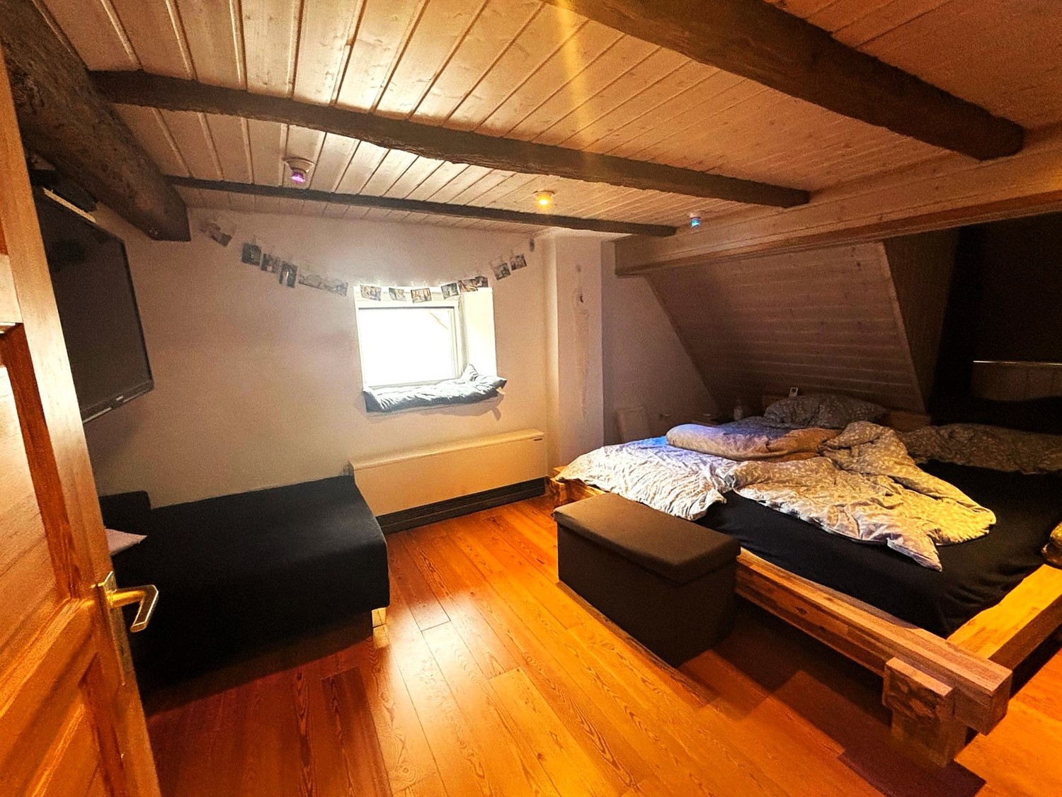 Schlafzimmer DG