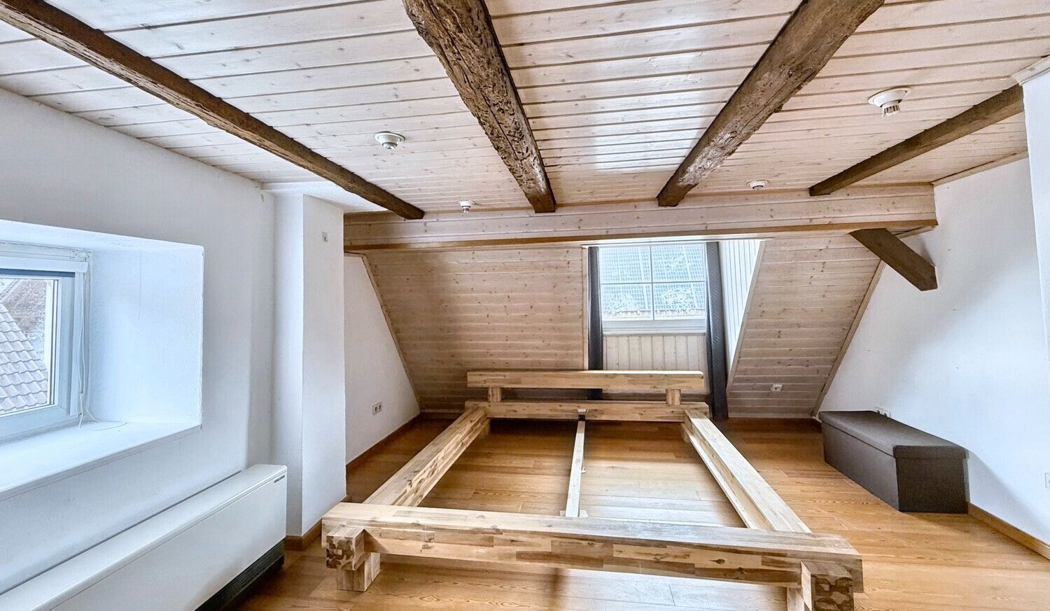 Schlafzimmer DG