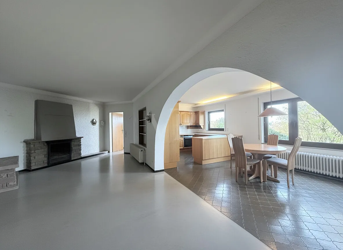 Eingangshalle mit Kamin