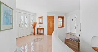 von_poll_real_estate_property_25048021_image_4