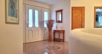 von_poll_real_estate_property_25048021_image_2