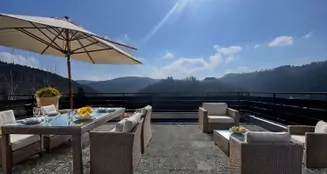 von_poll_real_estate_property_25048018i_image_2