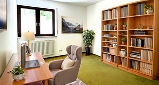 von_poll_real_estate_property_25048018i_image_11