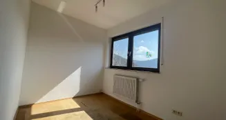 von_poll_real_estate_property_25048018i_image_14