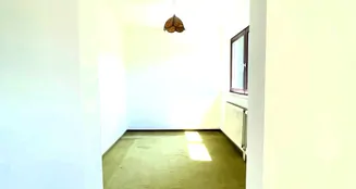 von_poll_real_estate_property_25048018i_image_20