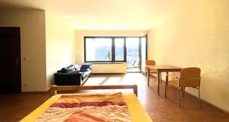 von_poll_real_estate_property_25048018i_image_24