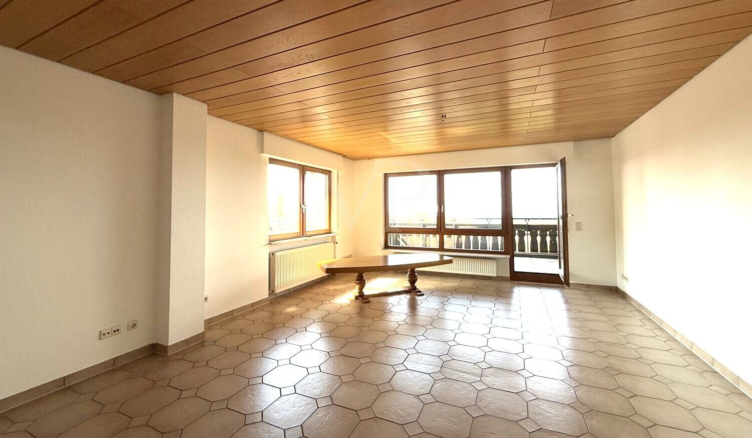 Wohnzimmer 1. OG mit Balkon