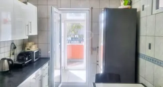 von_poll_real_estate_property_25048025_image_7