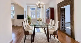 von_poll_real_estate_property_25048030_image_0