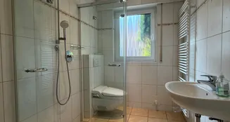 von_poll_real_estate_property_25048011n_image_12