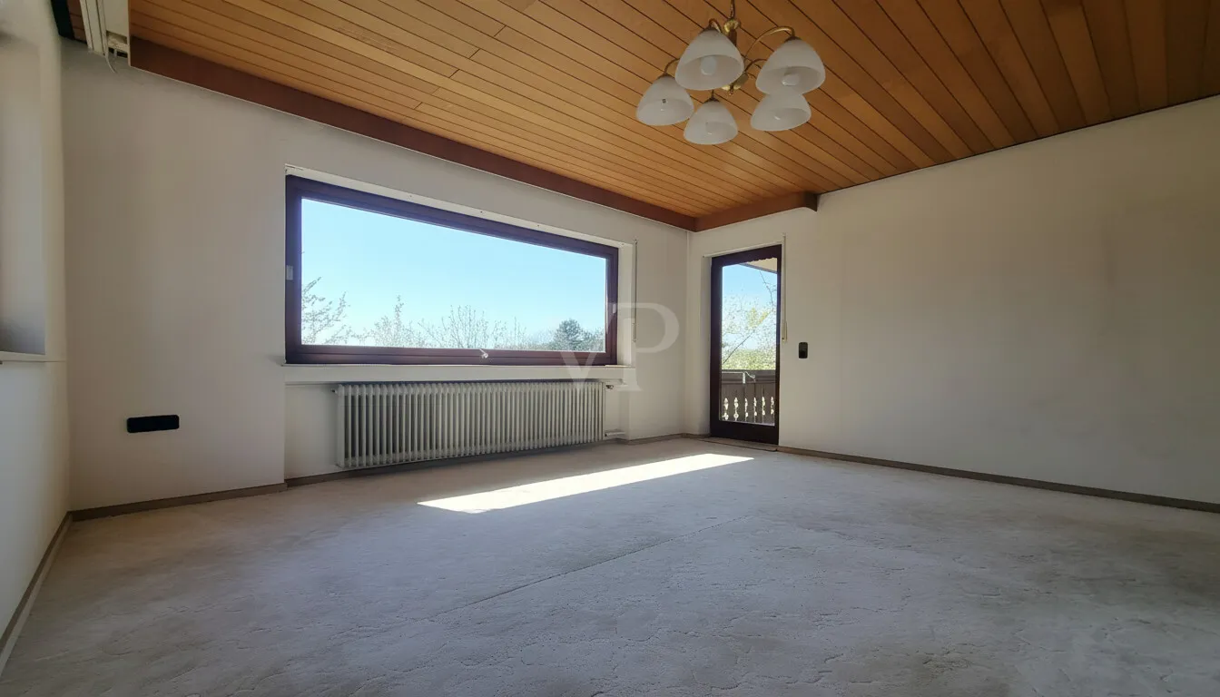 Wohnbereich mit Zugang Balkon