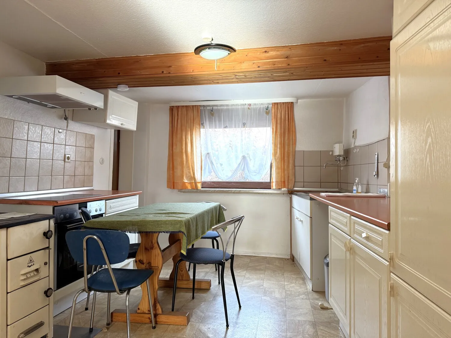 Esszimmer (Küche) EG