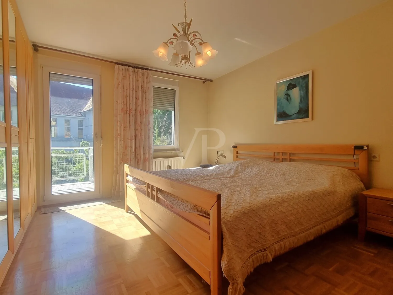 Schlafbereich mit Zugang Balkon
