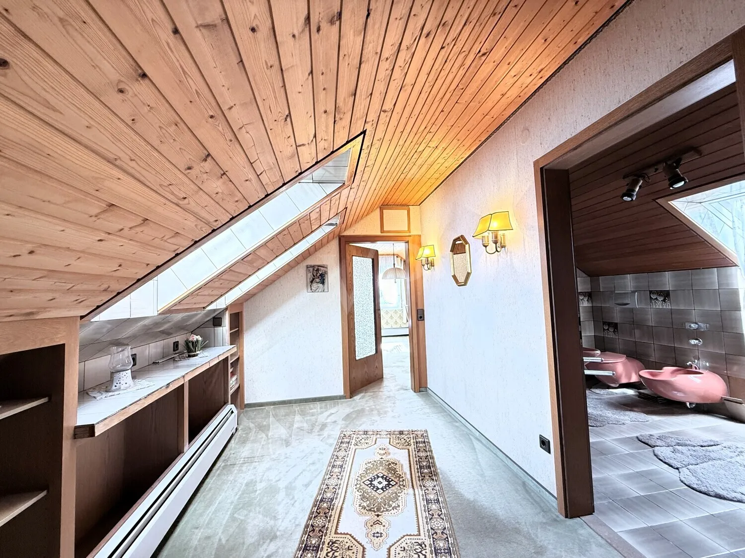 Durchgangszimmer DG