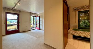 von_poll_real_estate_property_24083010_image_13