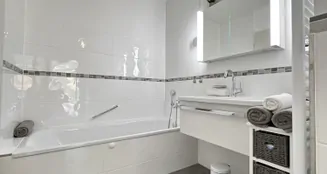 von_poll_real_estate_property_24083013_image_11