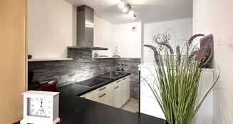 von_poll_real_estate_property_24083013_image_6