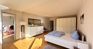 von_poll_real_estate_property_24083013_image_0