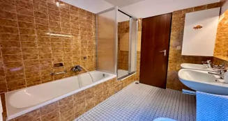 von_poll_real_estate_property_25083009_image_16