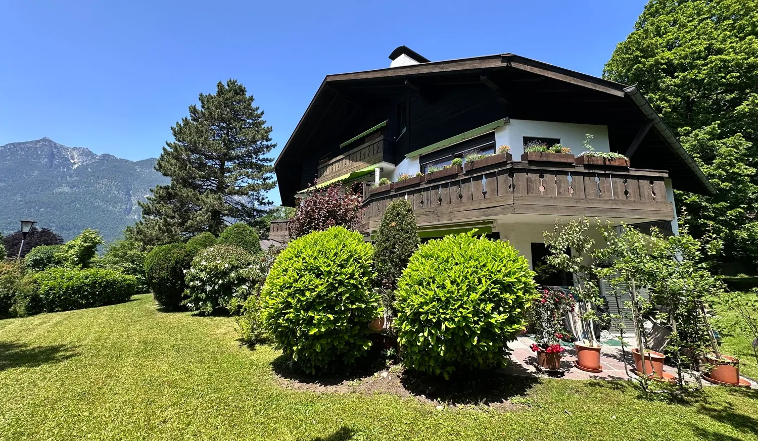 Sonnige 3-Zimmer-EG-Wohnung mit Terrasse – exklusiv, ruhig & Bergblick inklusive
