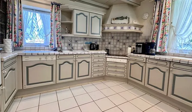 EG: Küche im Landhausstil