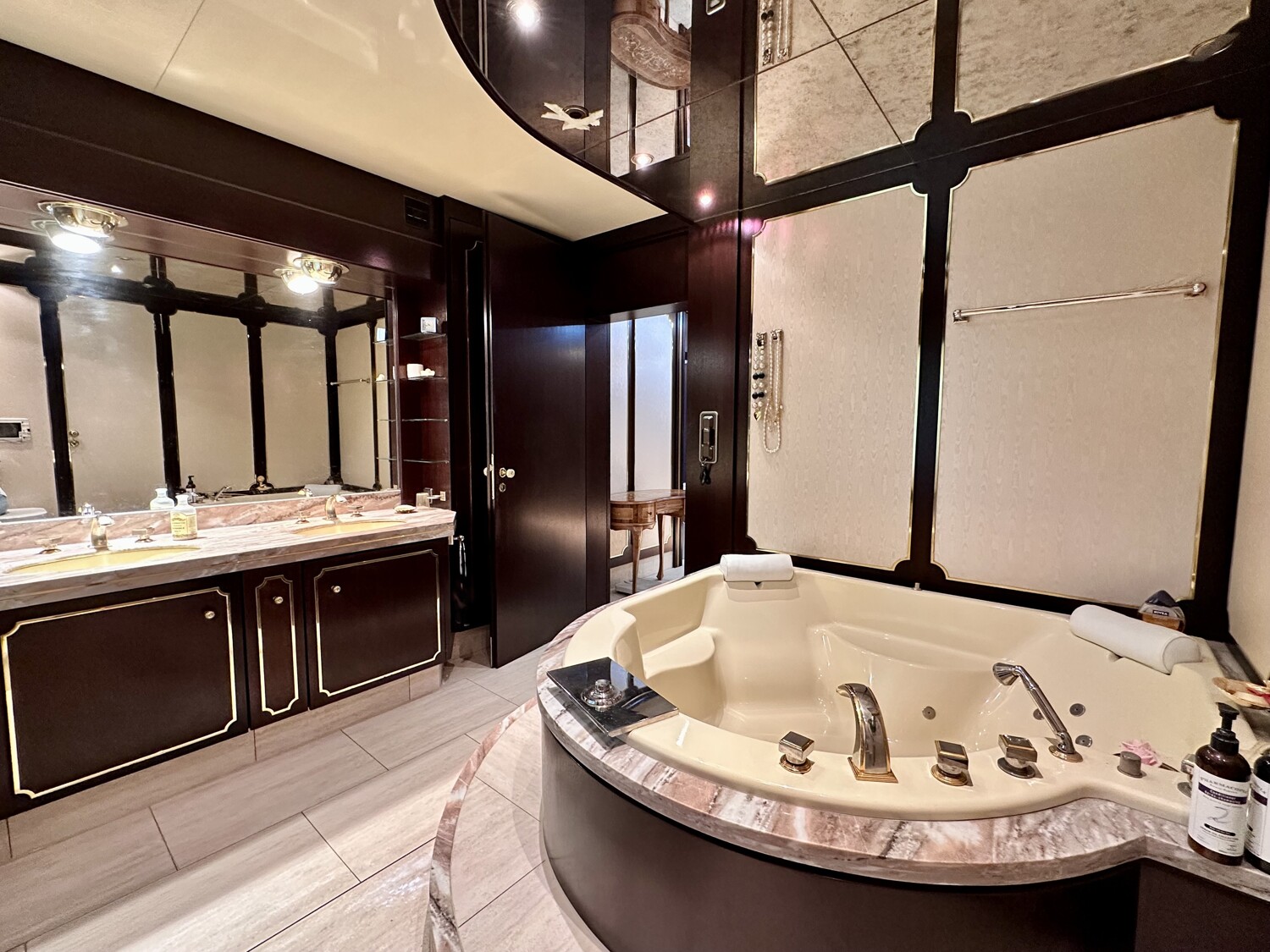 EG: Badezimmer