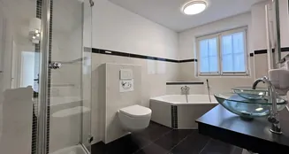 von_poll_real_estate_property_26083001_image_9