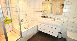 von_poll_real_estate_property_25192052_image_13