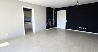 von_poll_real_estate_property_25192030_image_3