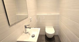 von_poll_real_estate_property_25192030_image_12