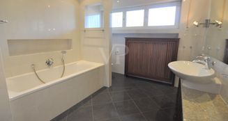 von_poll_real_estate_property_25192032_image_12