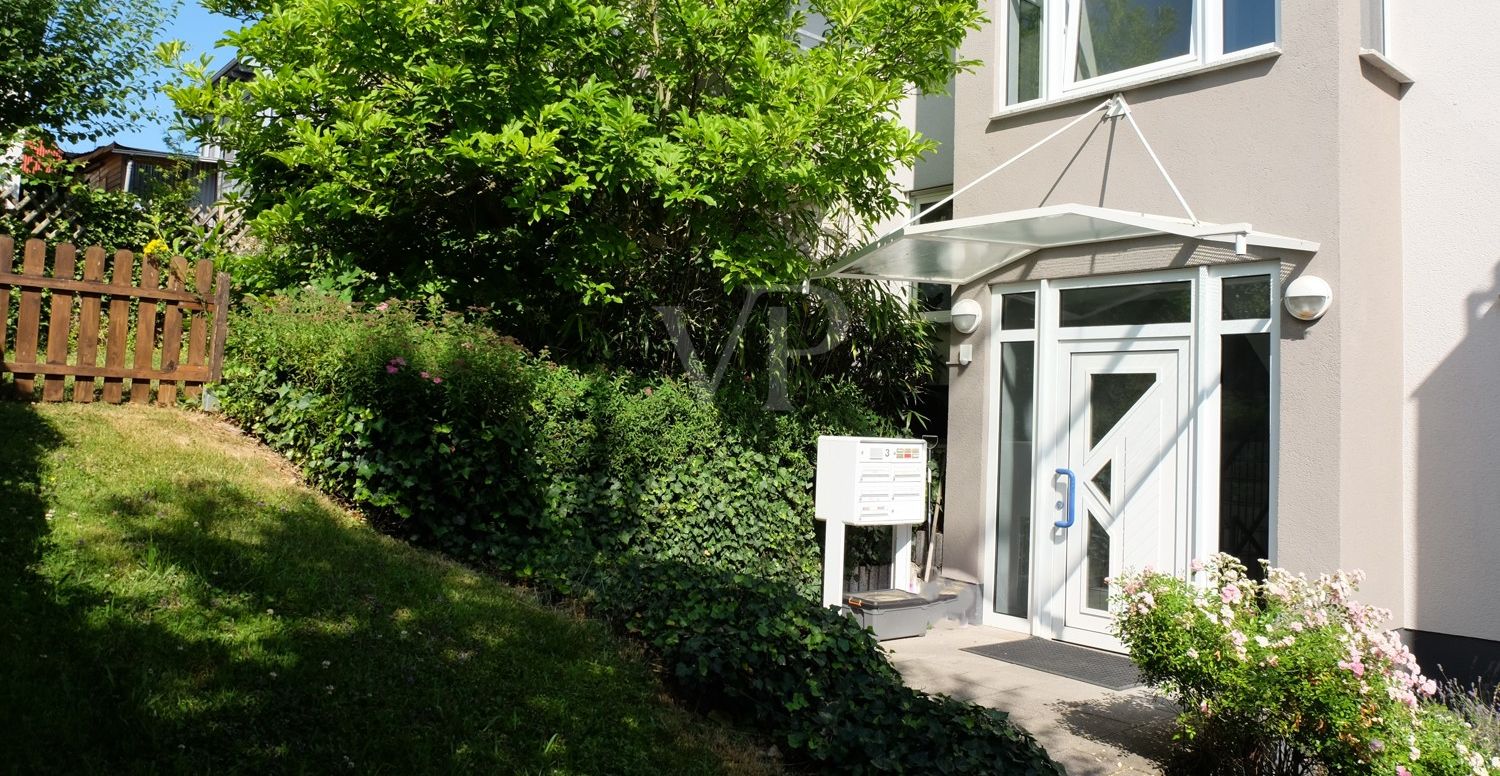 eingebettet im Grünen