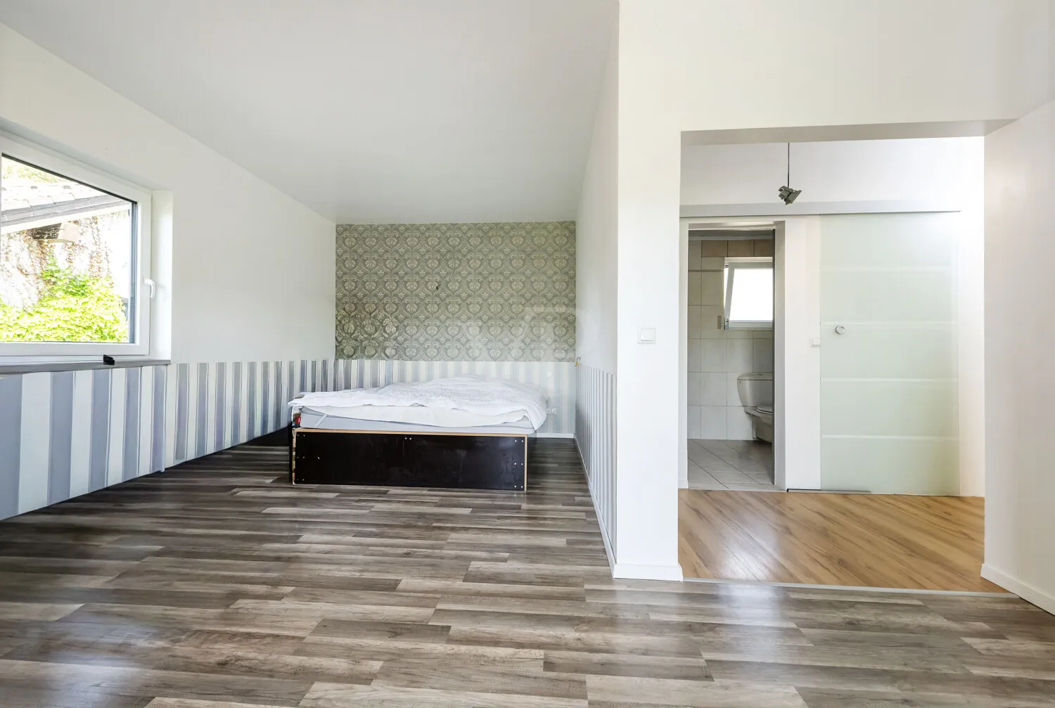 Schlafzimmer im EG