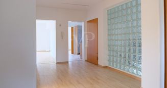 von_poll_real_estate_property_25192045_image_1