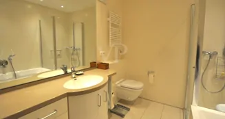 von_poll_real_estate_property_26192005_image_14