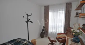 von_poll_real_estate_property_26192005_image_10