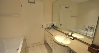 von_poll_real_estate_property_26192005_image_15