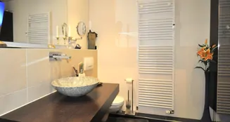 von_poll_real_estate_property_25192053_image_9