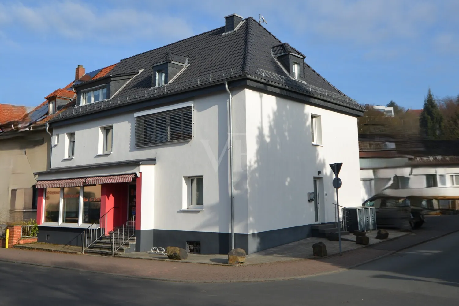 Gepflegtes Wohn- und Geschäftshaus in stadtnaher Lage