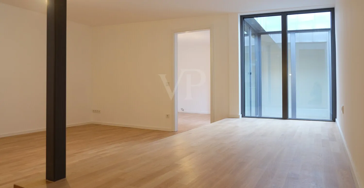 Galerie mit stilvollem Podest