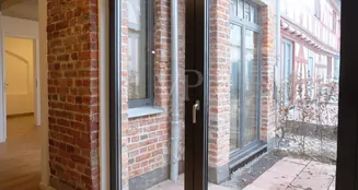 von_poll_real_estate_property_25192057_image_2