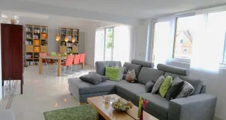 von_poll_real_estate_property_26192013_image_3