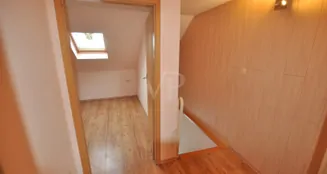 von_poll_real_estate_property_25192036_image_18