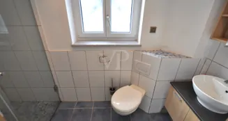 von_poll_real_estate_property_25192036_image_22