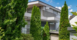 von_poll_real_estate_property_24192022_image_26
