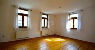 von_poll_real_estate_property_26192019_image_10