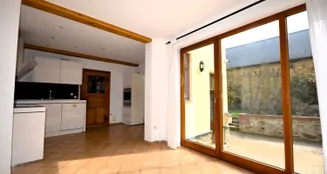 von_poll_real_estate_property_26192019_image_6
