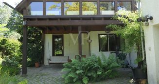von_poll_real_estate_property_25192015_image_10