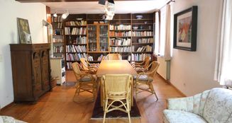 von_poll_real_estate_property_25192015_image_2